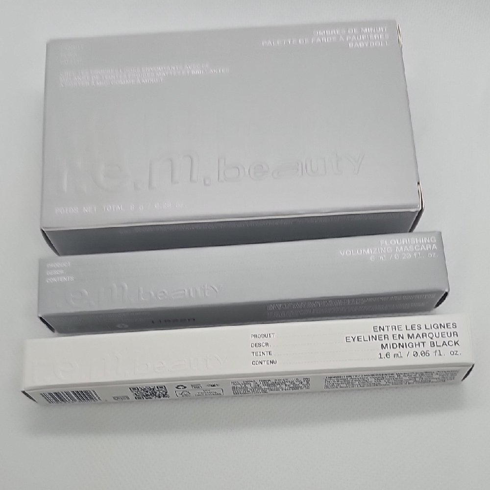 R.E.M. BEAUTY - Make Up Set Of 3 Pieces New
